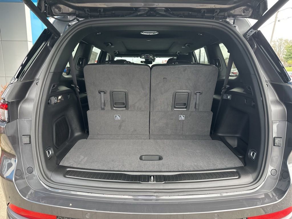 New 2026 Jeep Grand Cherokee L Limited image 9