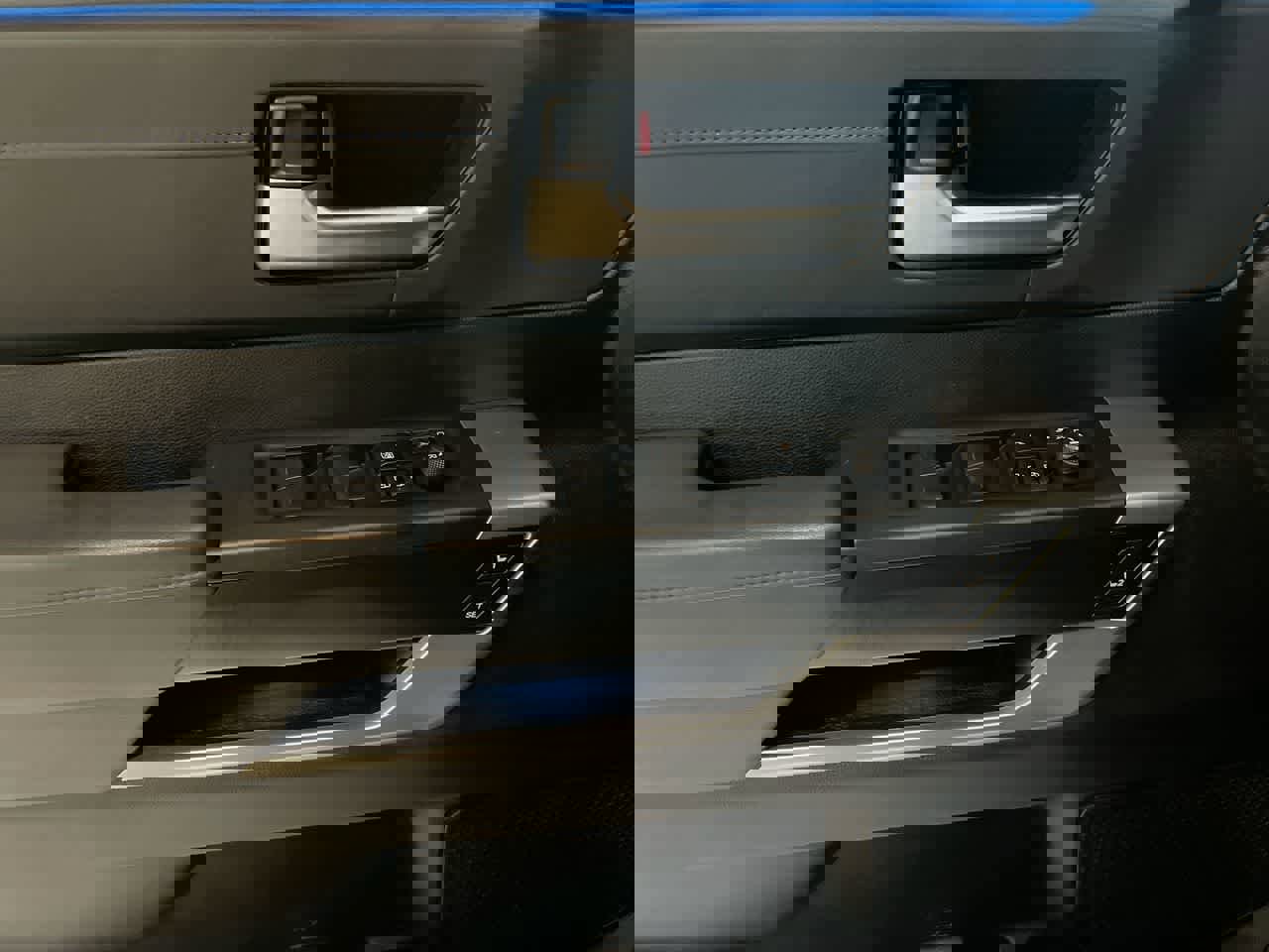 Used 2023 Toyota Tundra Platinum image 13