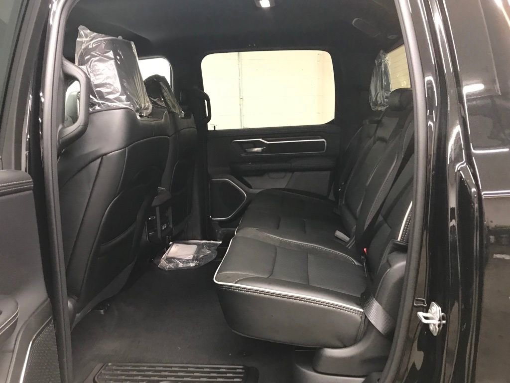 New 2026 RAM 1500 Laramie w/ Sport Appearance Package image 32