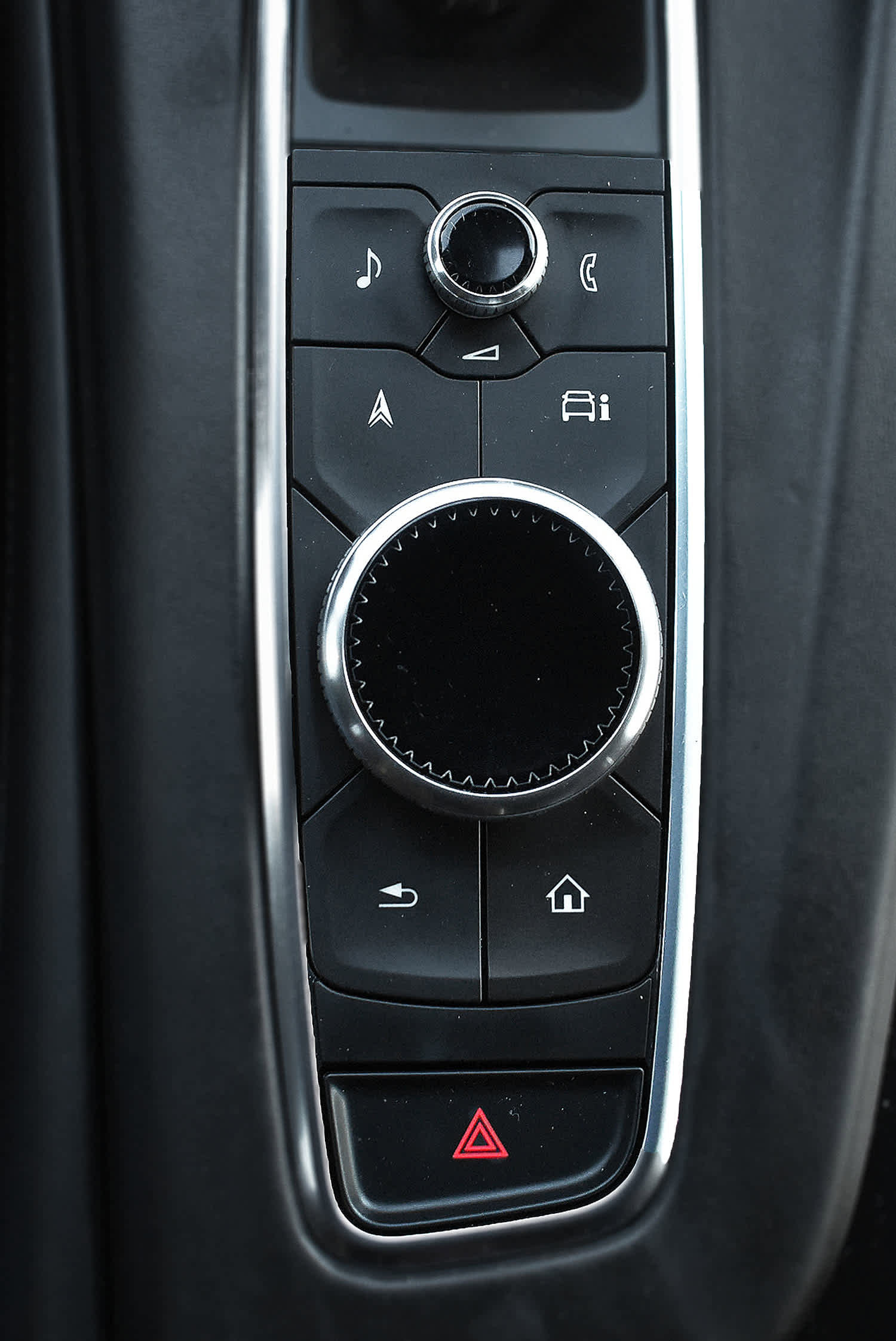 Used 2024 Cadillac Escalade ESV V image 28