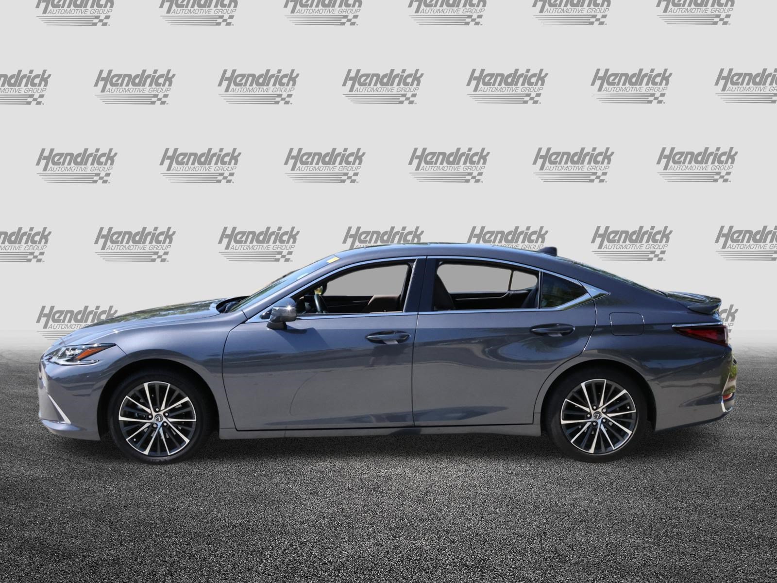 Used 2024 Lexus ES 300h w/ Premium Package FWD image 6