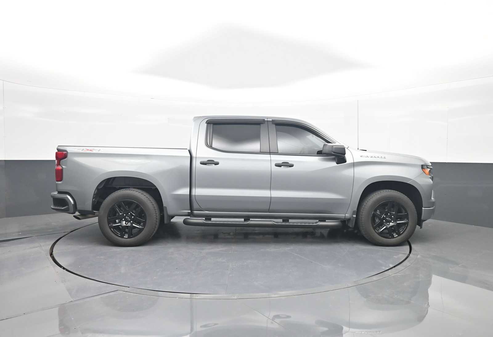 Used 2024 Chevrolet Silverado 1500 Custom AWD/4WD image 9