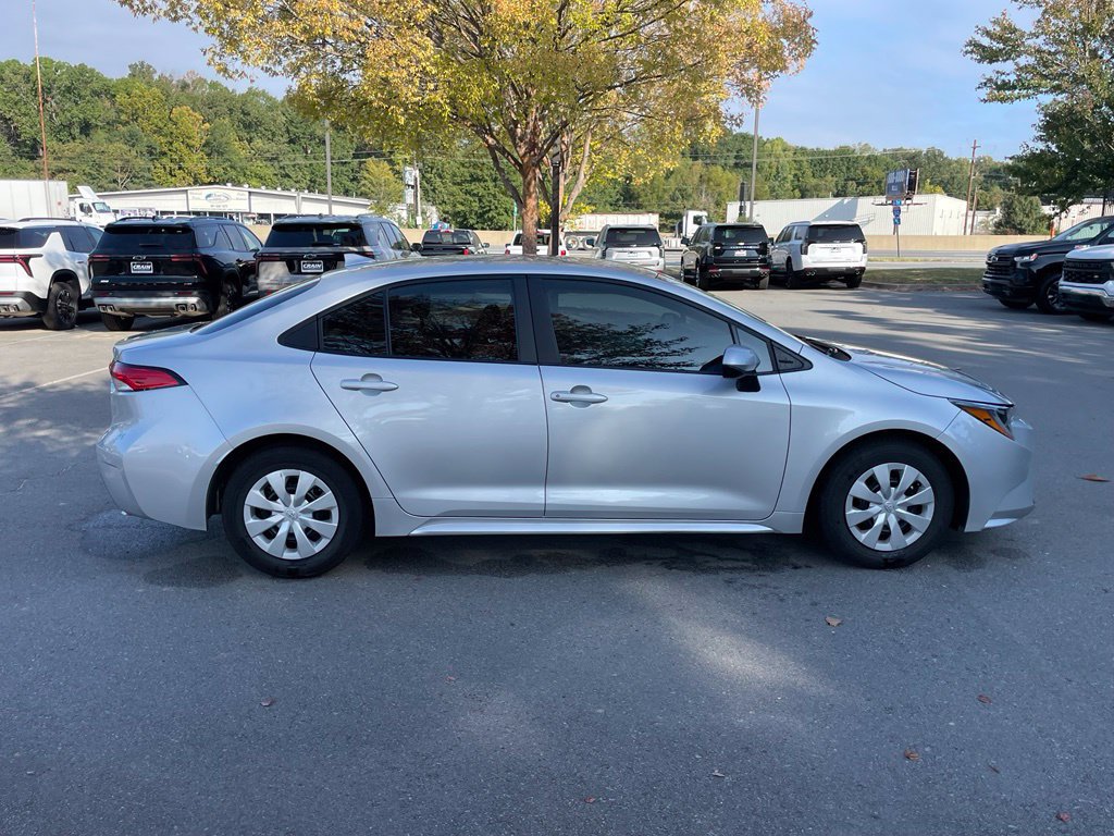 Used 2021 Toyota Corolla L FWD image 8