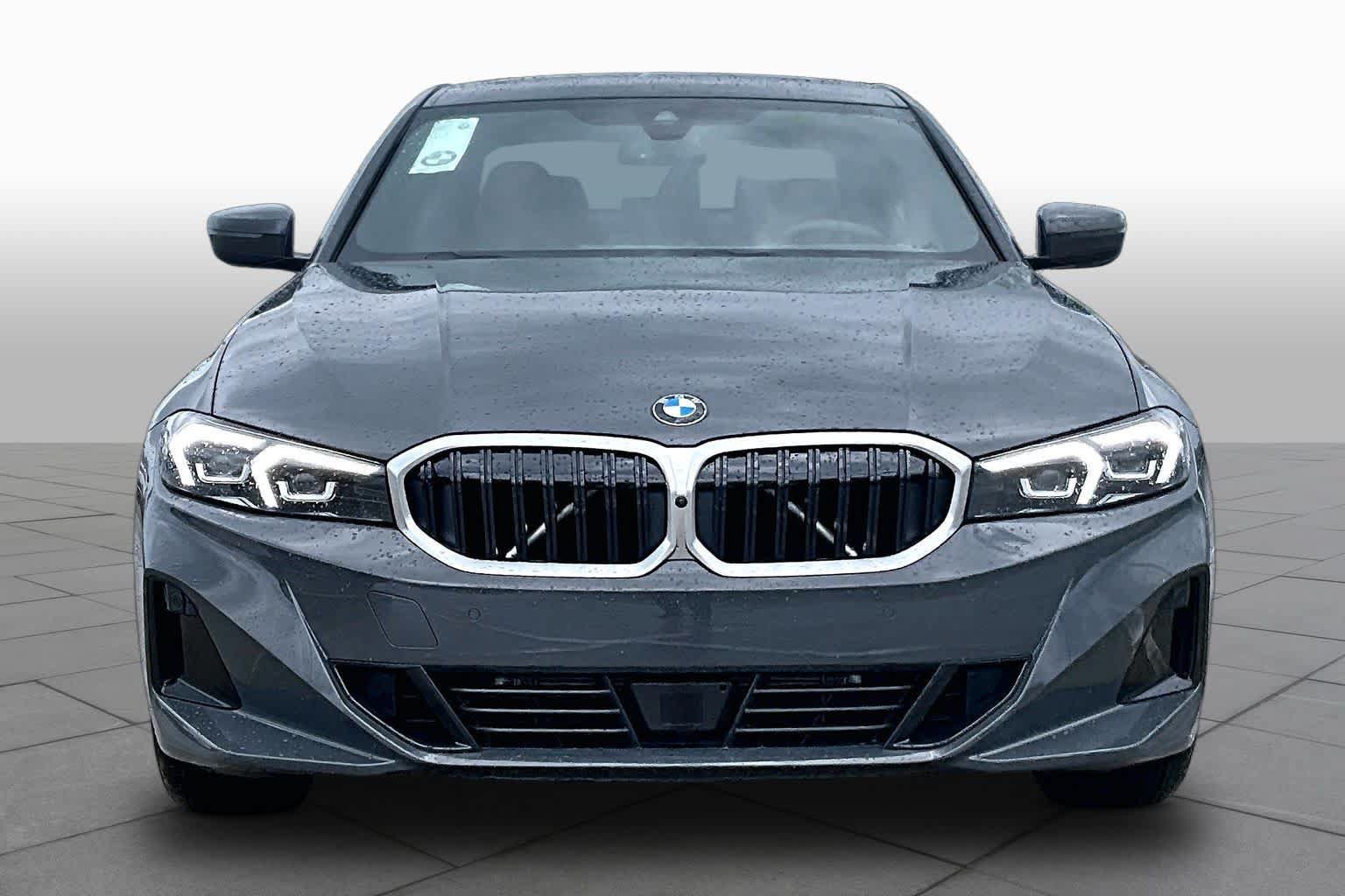 Used 2026 BMW 330i Sedan w/ Convenience Package RWD image 3