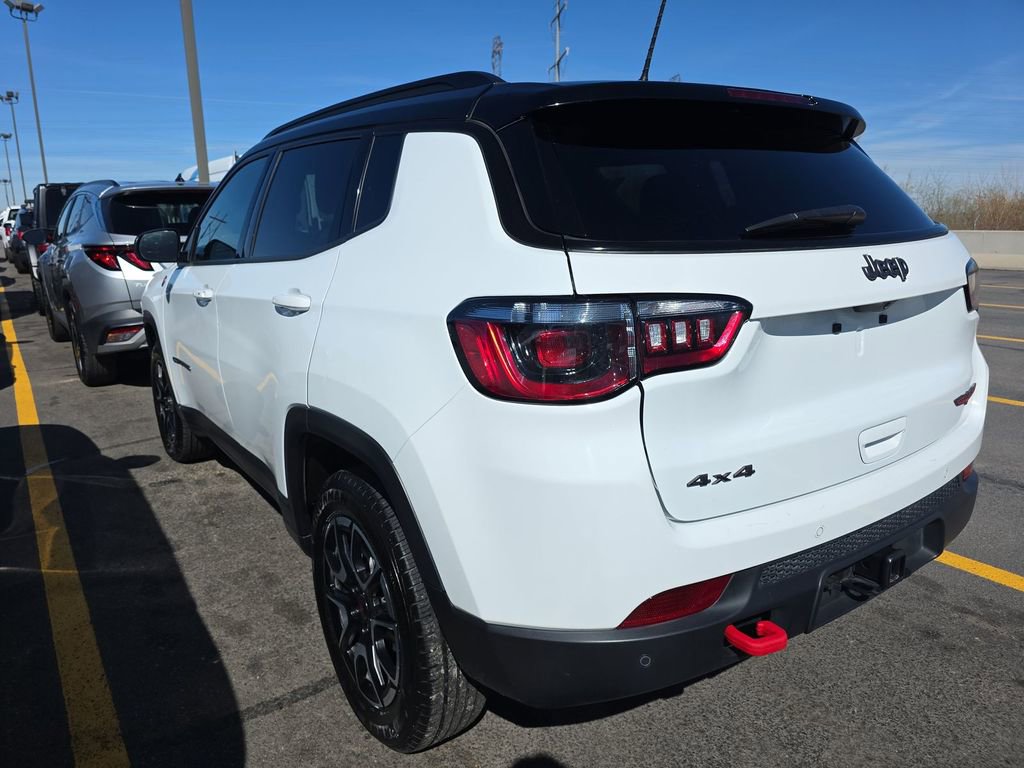 Used 2025 Jeep Compass Trailhawk w/ Trailer Tow Group image 2