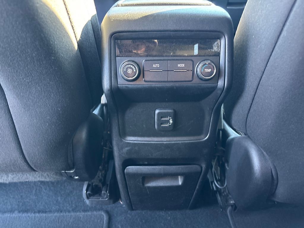 Used 2019 GMC Acadia SLE w/ Driver Alert Package I image 30