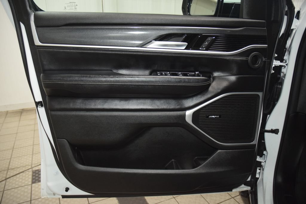 Used 2022 Jeep Wagoneer Series I w/ Convenience Group I AWD/4WD image 54