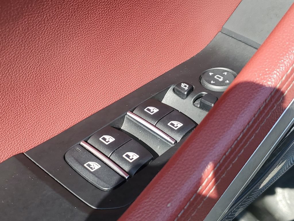 Used 2021 BMW X6 M50i w/ Executive Package AWD/4WD image 28