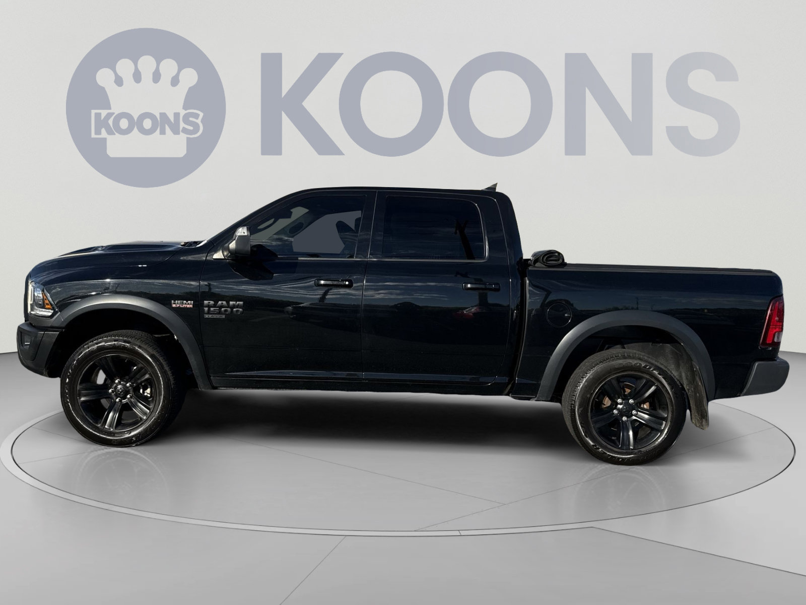 Used 2022 RAM 1500 Warlock AWD/4WD image 2