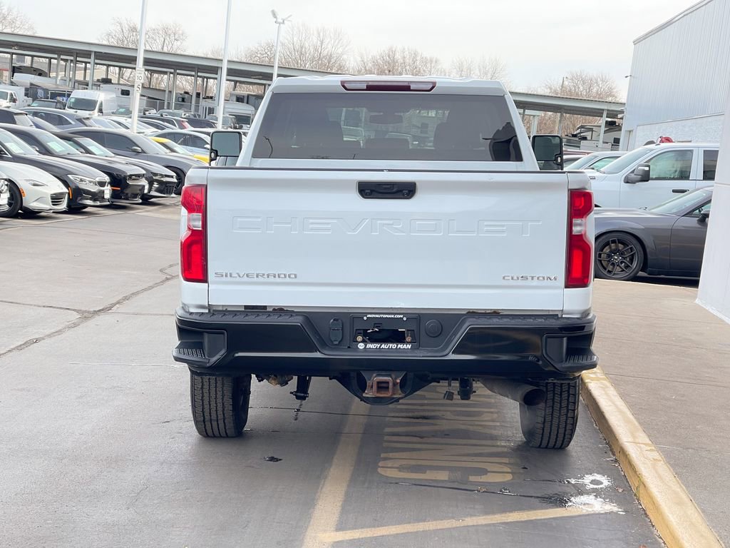 Used 2021 Chevrolet Silverado 2500 Custom w/ Custom Value Package image 4