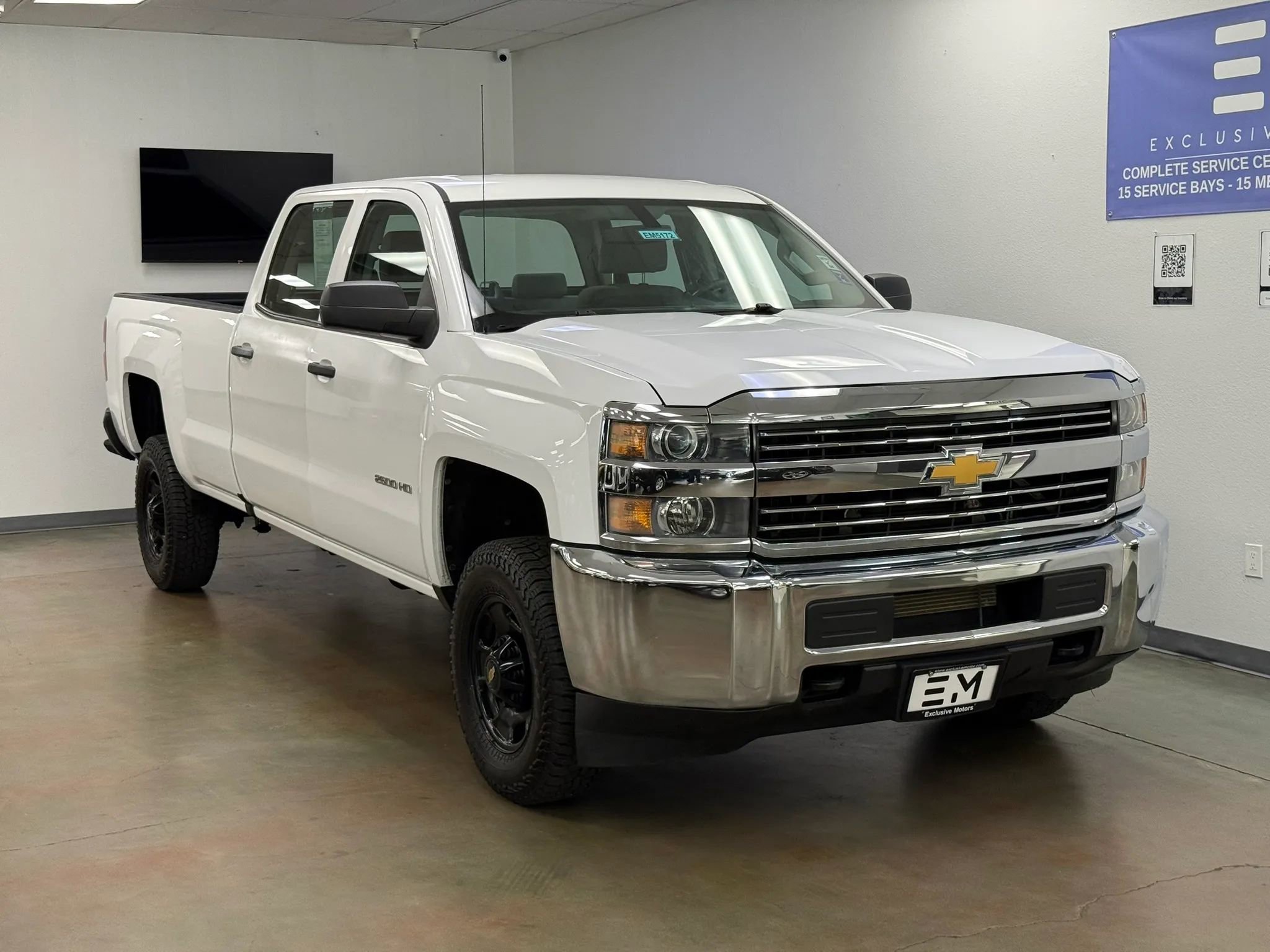 Used 2016 Chevrolet Silverado 2500 W/T RWD image 2