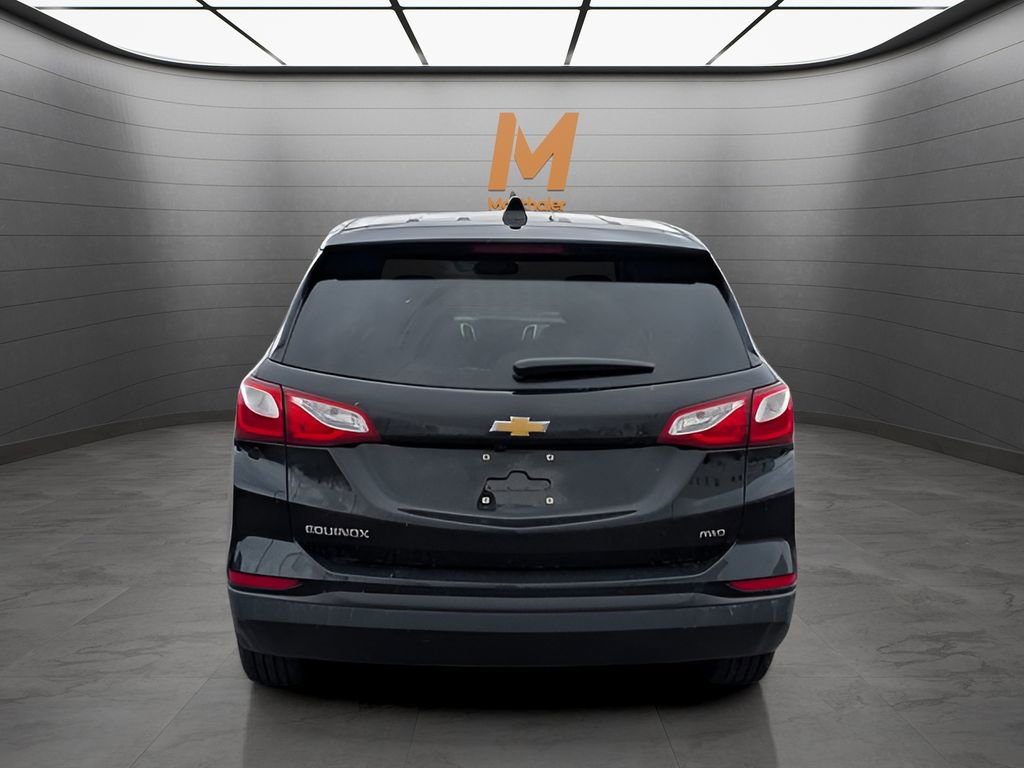 Used 2021 Chevrolet Equinox LS w/ LS Convenience Package AWD/4WD image 4