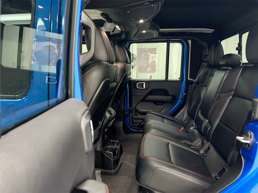Used 2024 Jeep Gladiator Rubicon image 23