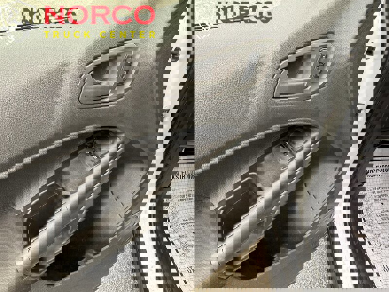 Used 2016 Ford Transit Connect XL image 18