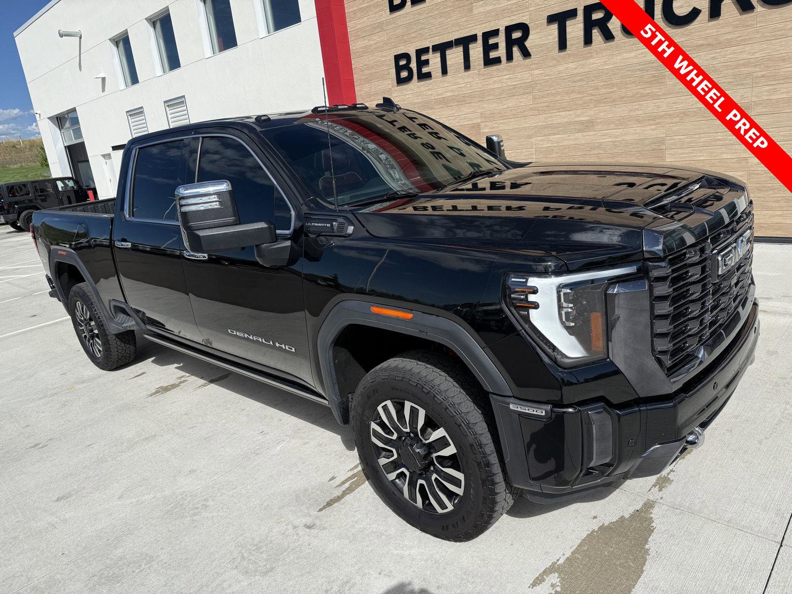 Used 2024 GMC Sierra 3500 Denali Ultimate image 3