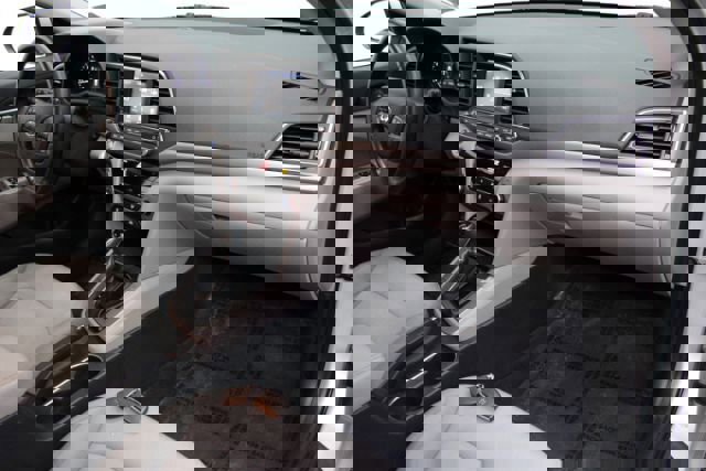 Used 2017 Hyundai Elantra ECO image 25