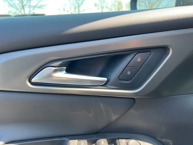 Used 2025 Chevrolet Traverse LT AWD/4WD image 31