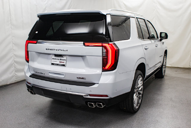 New 2026 GMC Yukon Denali w/ Denali Reserve Package AWD/4WD image 9