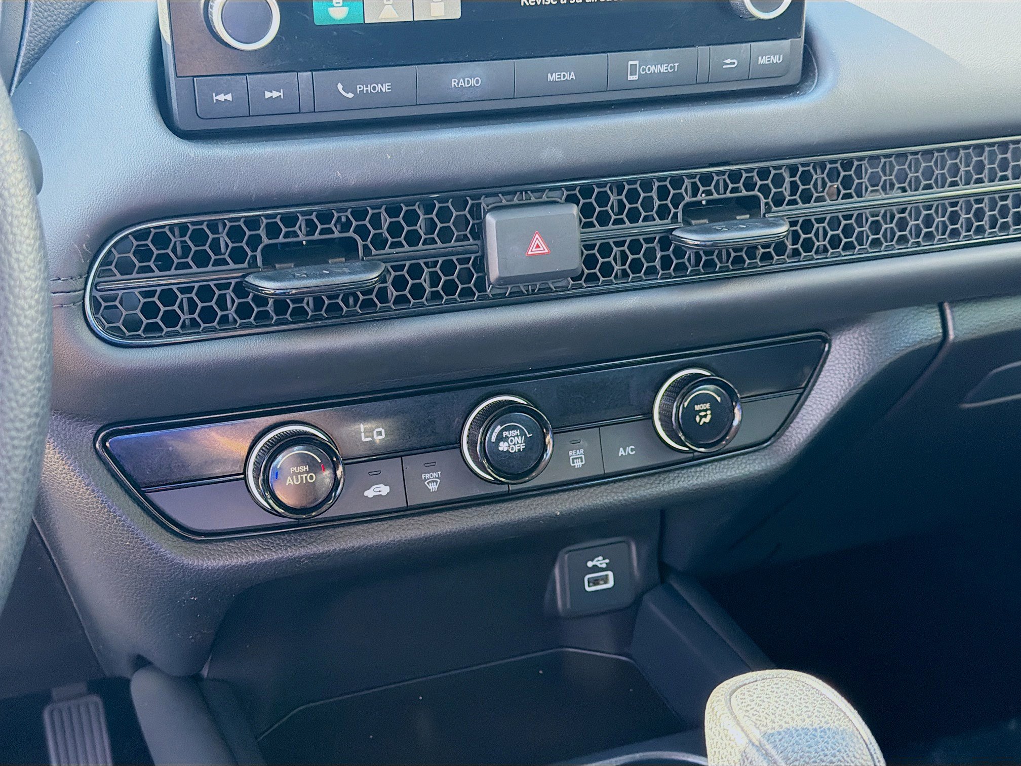 Used 2023 Honda HR-V LX image 12