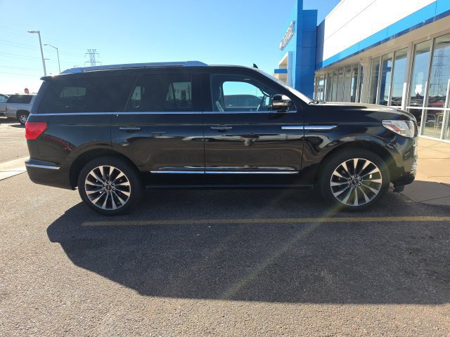 Used 2020 Lincoln Navigator Reserve AWD/4WD image 2