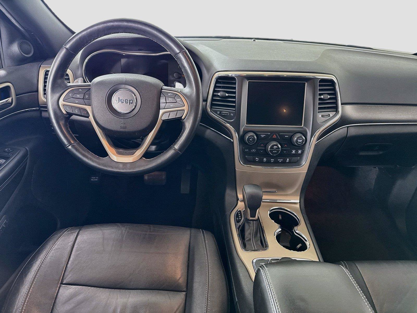 Used 2016 Jeep Grand Cherokee Limited AWD/4WD image 2