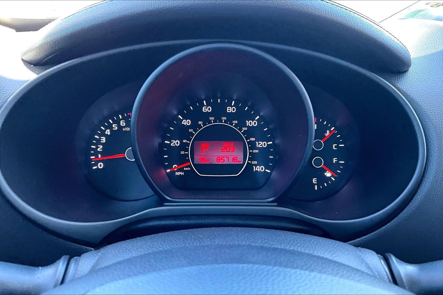 Used 2015 Kia Soul ! FWD image 18