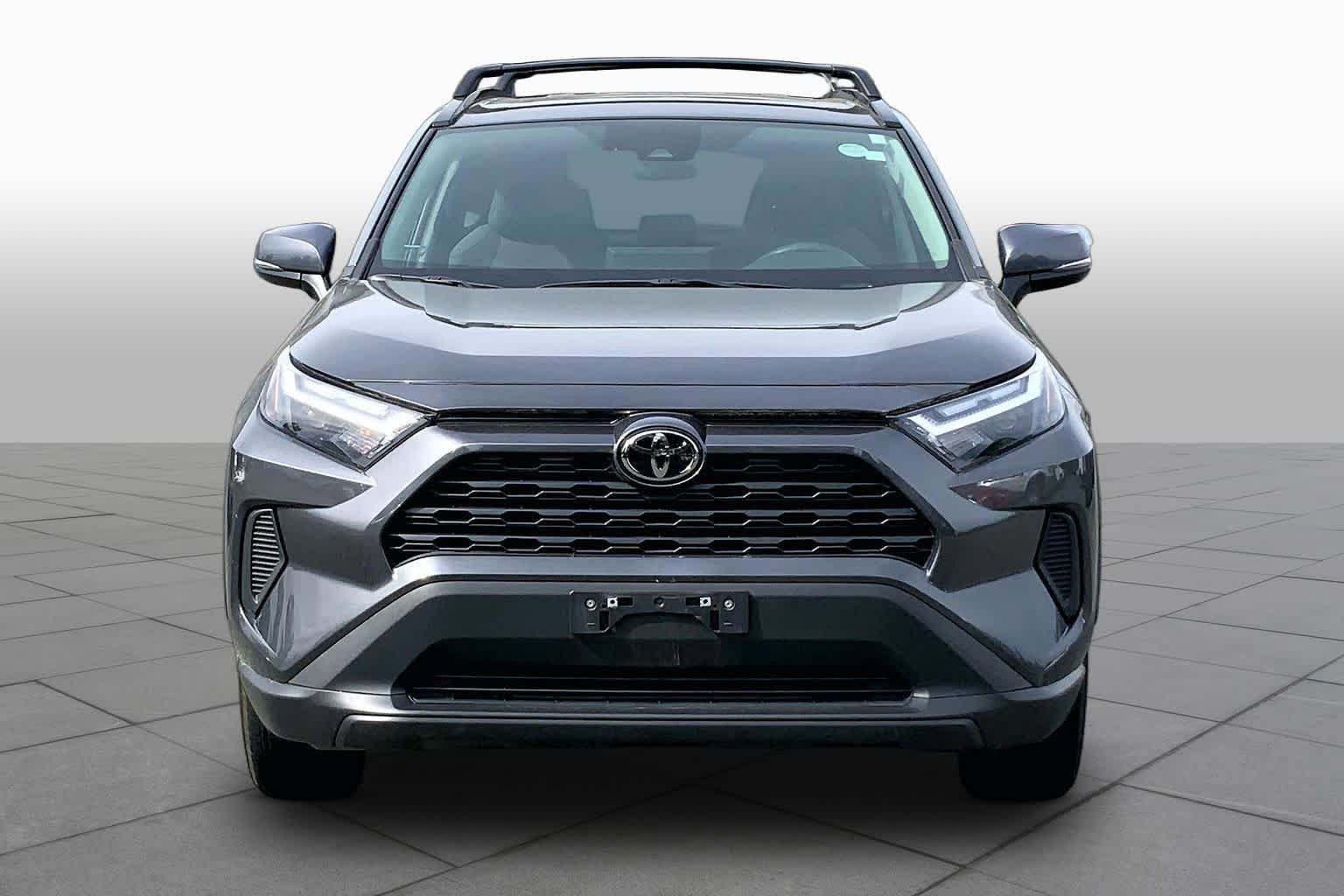 Used 2023 Toyota RAV4 XLE w/ Convenience Package AWD/4WD image 4