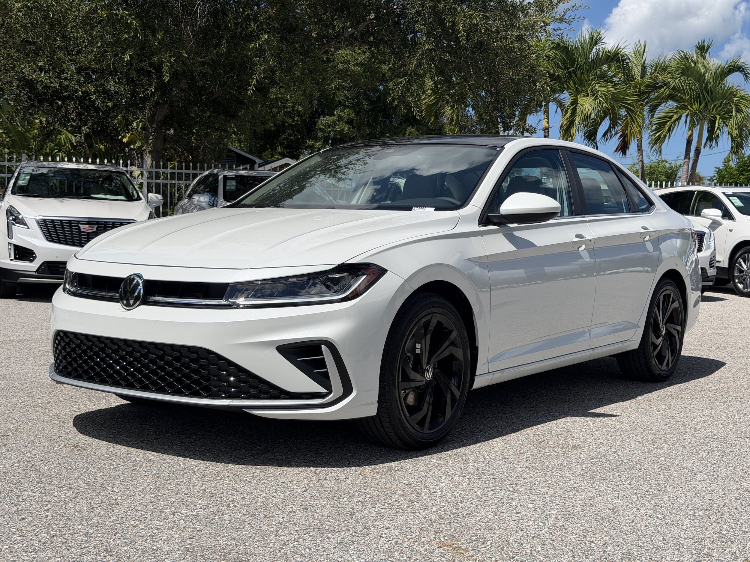 New 2027 Volkswagen Jetta SE FWD image 3