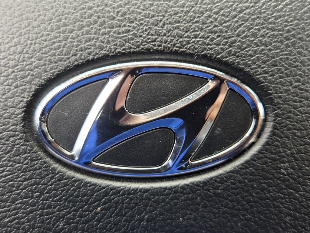 Certified 2023 Hyundai Santa Fe SEL FWD image 29