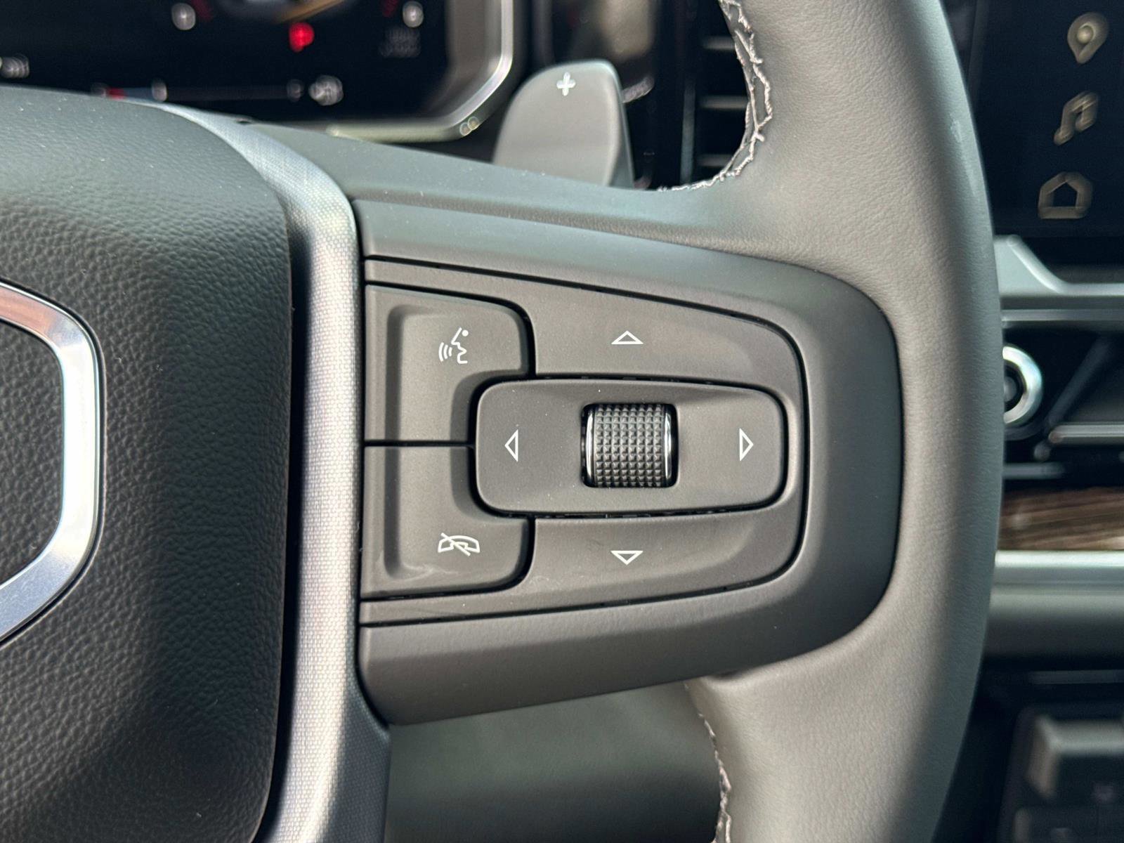 New 2026 GMC Sierra 1500 Elevation image 12