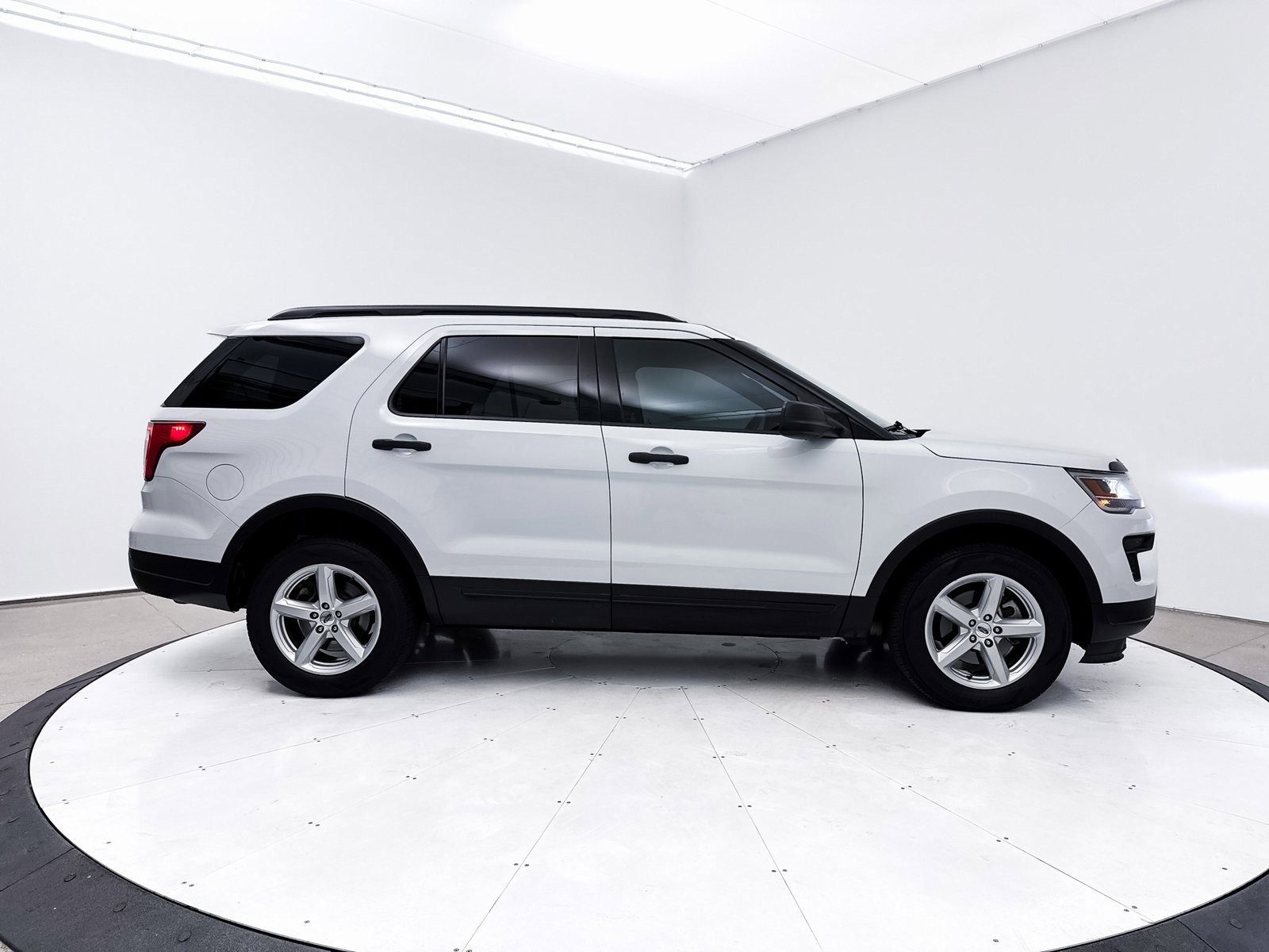 Used 2018 Ford Explorer 4WD image 34