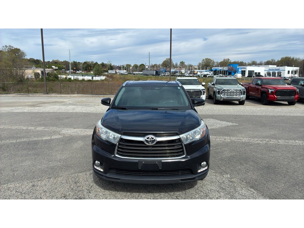 Used 2016 Toyota Highlander Limited image 2