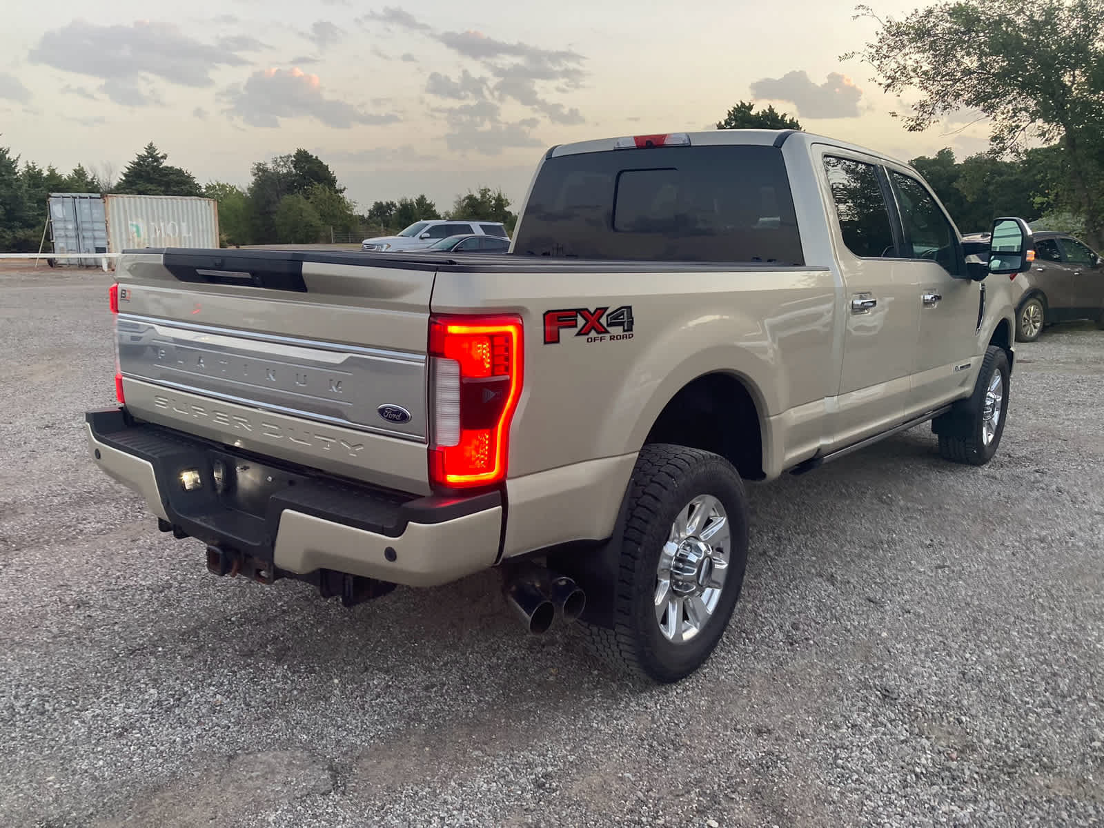 Used 2017 Ford F350 Platinum w/ Platinum Ultimate Package AWD/4WD image 8