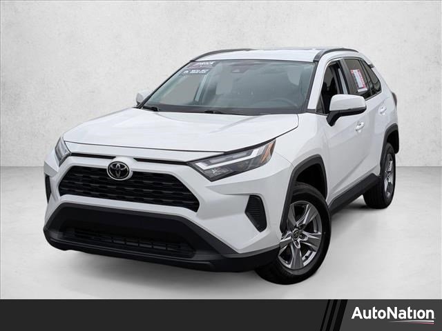 Used 2024 Toyota RAV4 XLE image 1