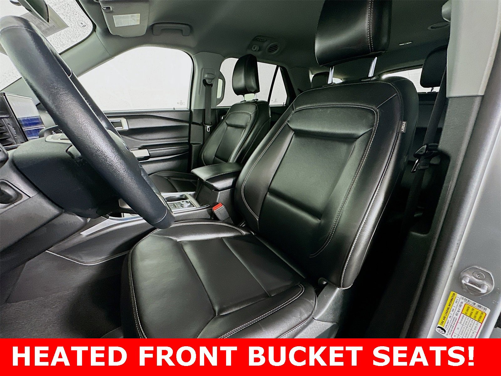 Used 2023 Ford Explorer XLT w/ Equipment Group 202A image 10