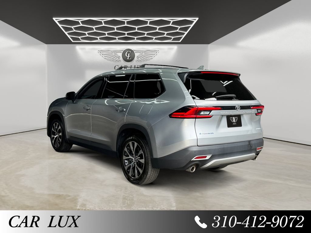 Used 2024 Toyota Grand Highlander AWD Hybrid image 3