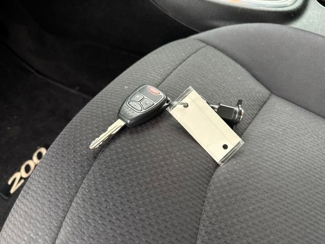 Used 2013 Chrysler 200 LX image 27