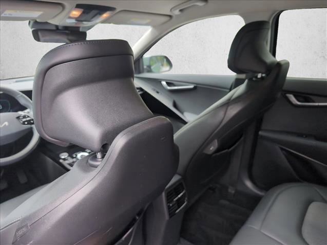 Used 2023 Kia Niro EX FWD image 17