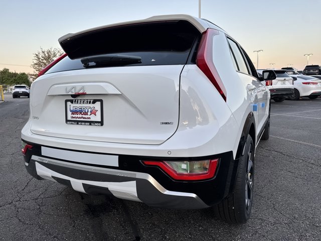 New 2025 Kia Niro EX Touring image 20