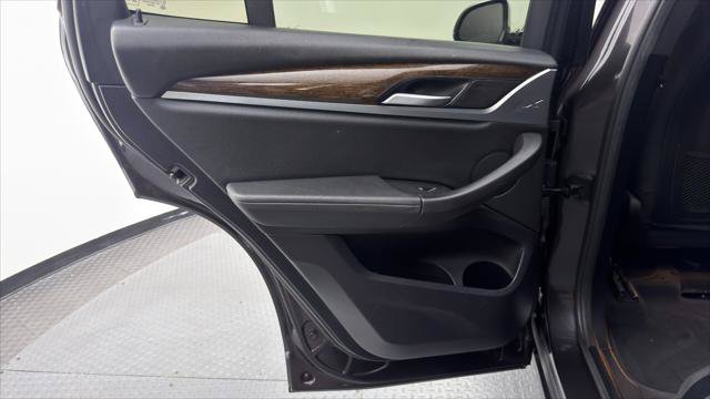 Used 2019 BMW X3 sDrive30i RWD image 16