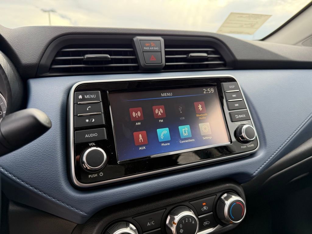 New 2025 Nissan Versa SV image 18