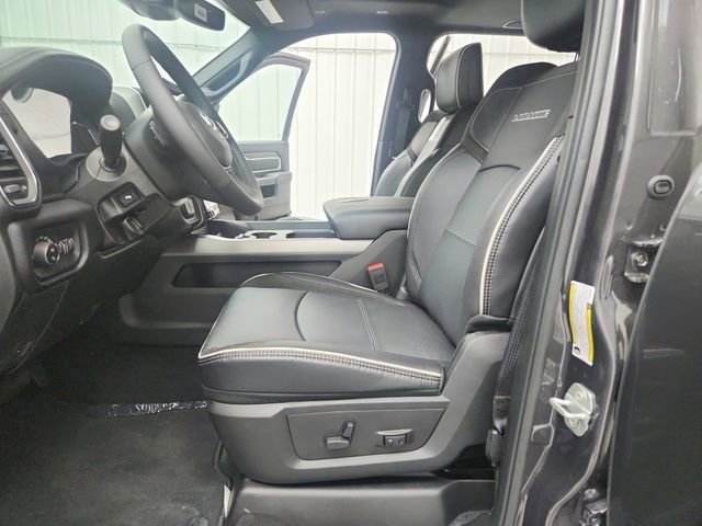New 2026 RAM 2500 Laramie AWD/4WD image 19