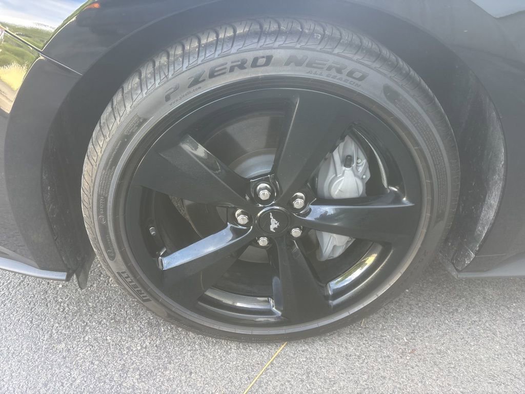 Used 2022 Ford Mustang GT Premium w/ Equipment Group 401A image 9