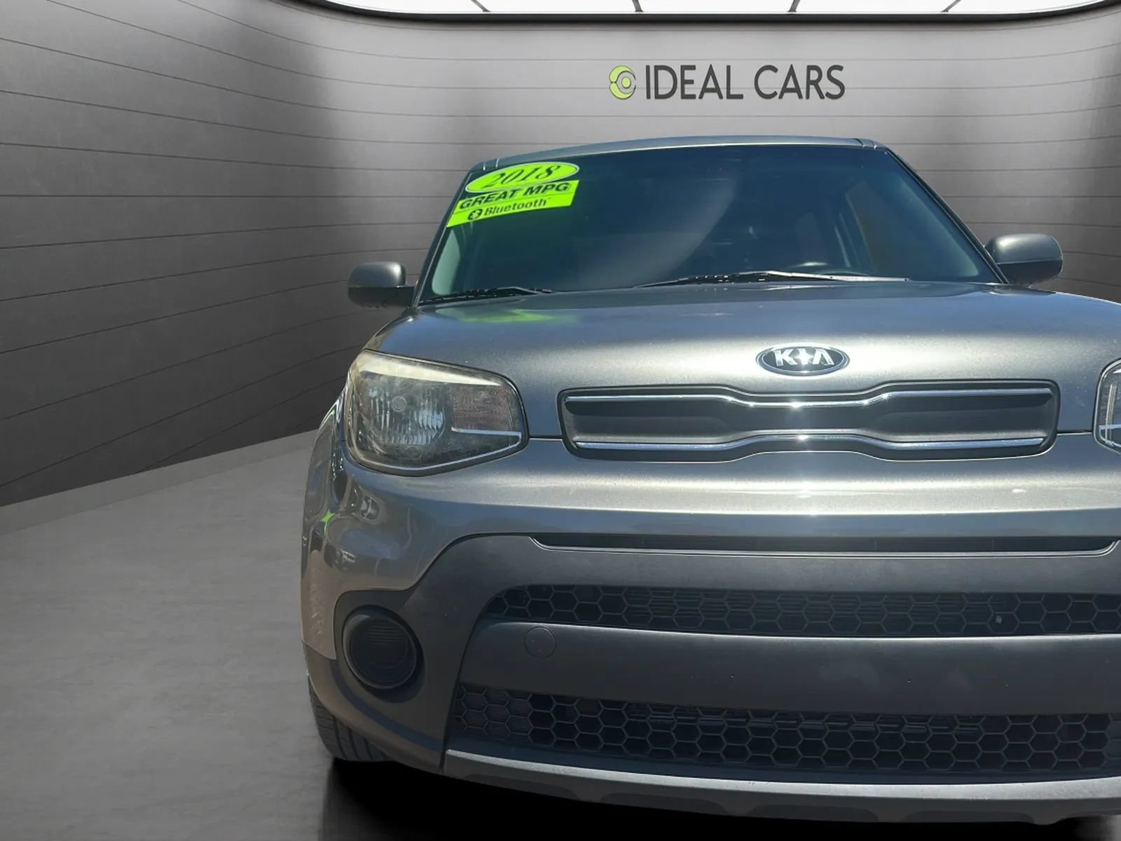 Used 2018 Kia Soul FWD image 34