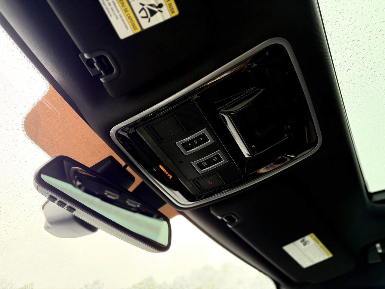 Used 2015 Land Rover Range Rover Long Wheelbase Supercharged image 42