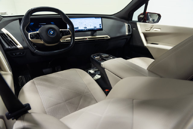 Certified 2024 BMW iX xDrive50 w/ Premium Package AWD/4WD image 19