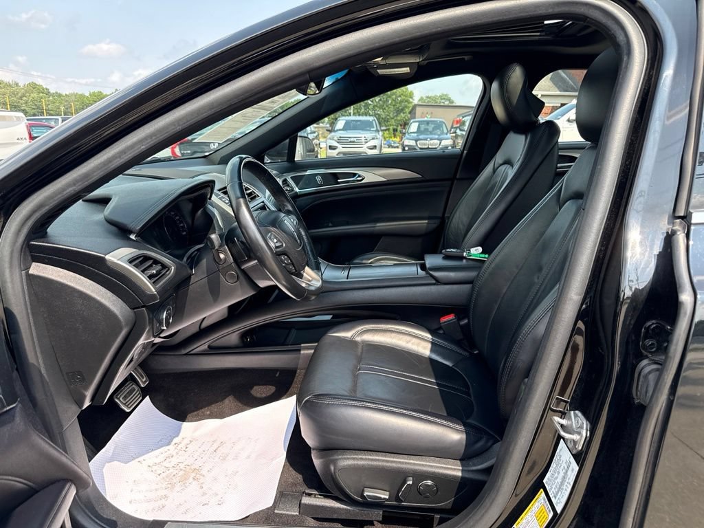 Used 2018 Lincoln MKZ Select w/ Select Plus Package AWD/4WD image 27