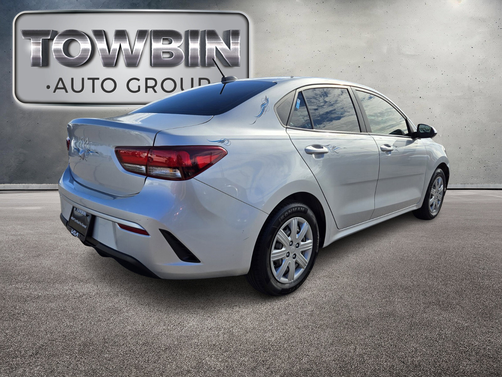 Certified 2022 Kia Rio S image 5