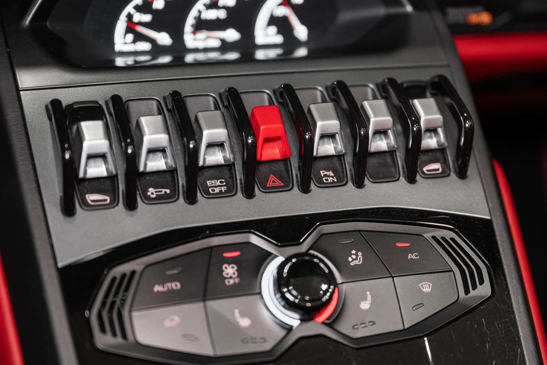 Used 2016 Lamborghini Huracan LP 610-4 image 29