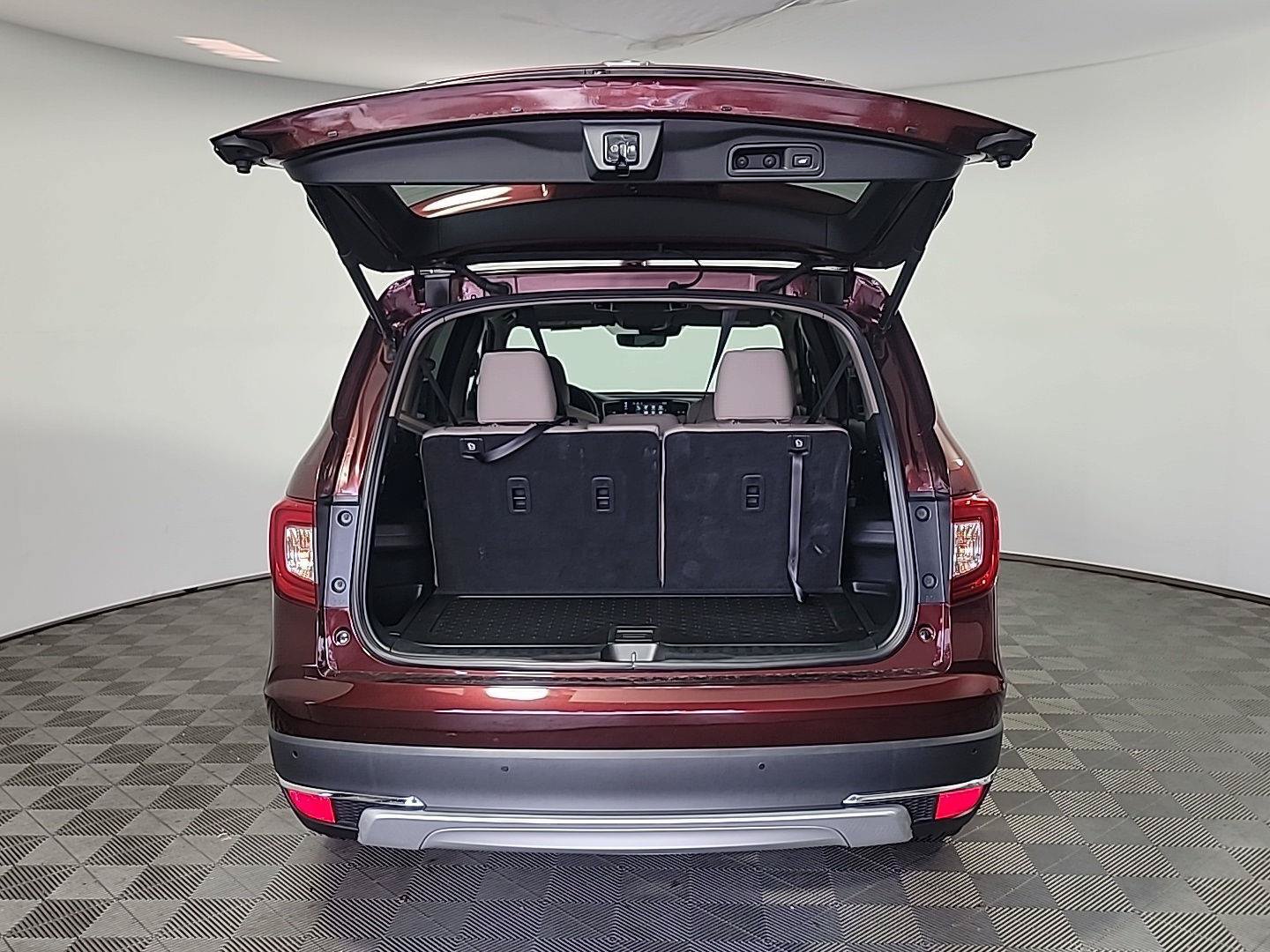 Certified 2021 Honda Pilot Touring image 6